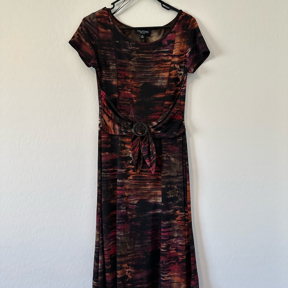 Perceptions Black and Red Sheath Midi Dress Crew Neck